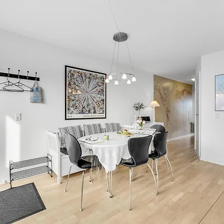 펜션 Awesome Home In Ulfborg With Sauna *