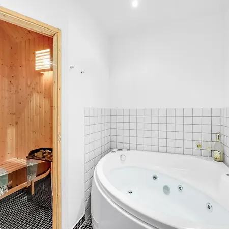 Awesome Home In Ulfborg With Sauna 펜션 Ulfborg